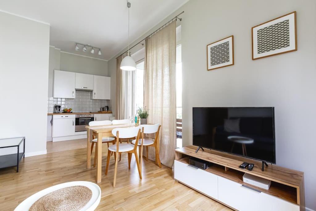 Bright And Cozy Apartment Near Park, With A Huge Terrace. Warsaw Luaran gambar