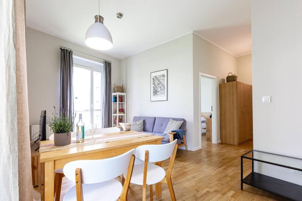 Bright And Cozy Apartment Near Park, With A Huge Terrace. Warsaw Luaran gambar