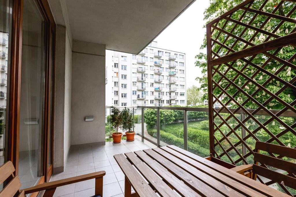 Bright And Cozy Apartment Near Park, With A Huge Terrace. Warsaw Luaran gambar