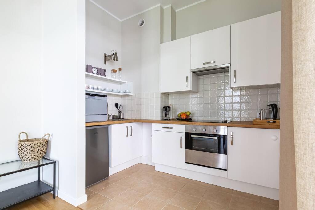 Bright And Cozy Apartment Near Park, With A Huge Terrace. Warsaw Luaran gambar